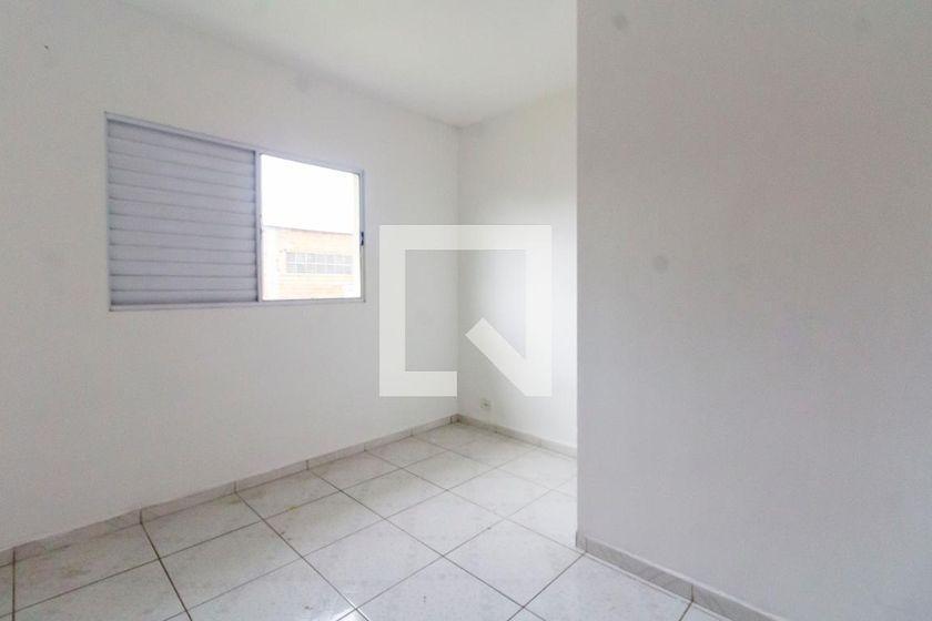 Casa à Venda – Itaquera, 2 Quartos, 80 m² – São Paulo