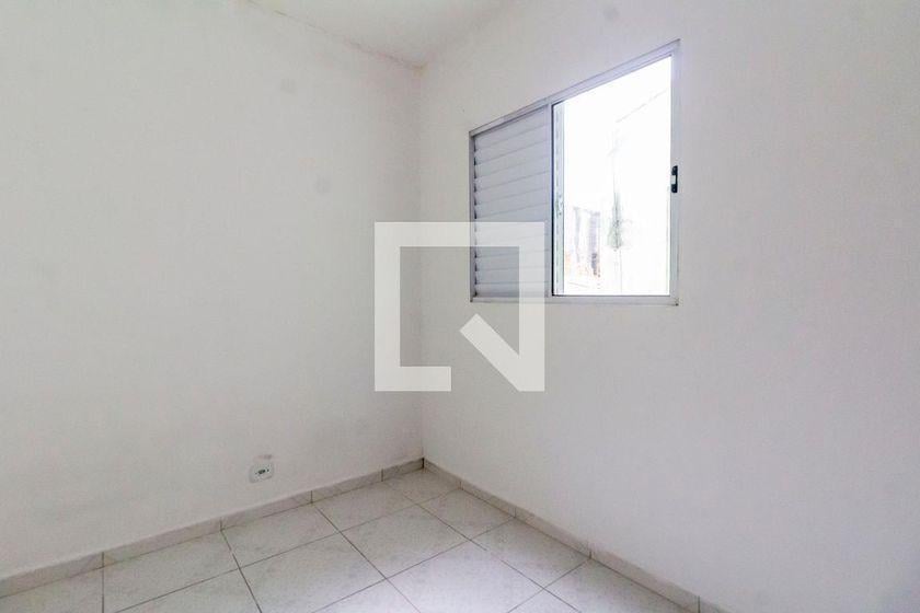 Casa à Venda – Itaquera, 2 Quartos, 80 m² – São Paulo