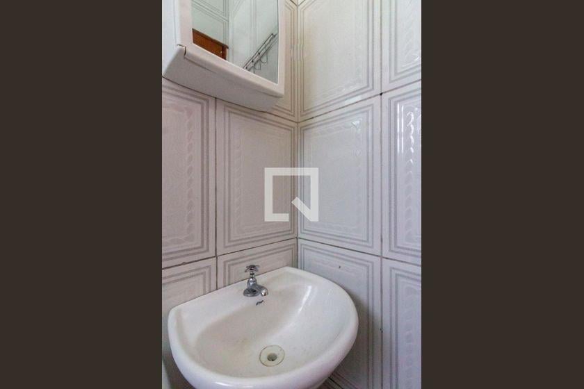 Casa à Venda – Itaquera, 2 Quartos, 80 m² – São Paulo