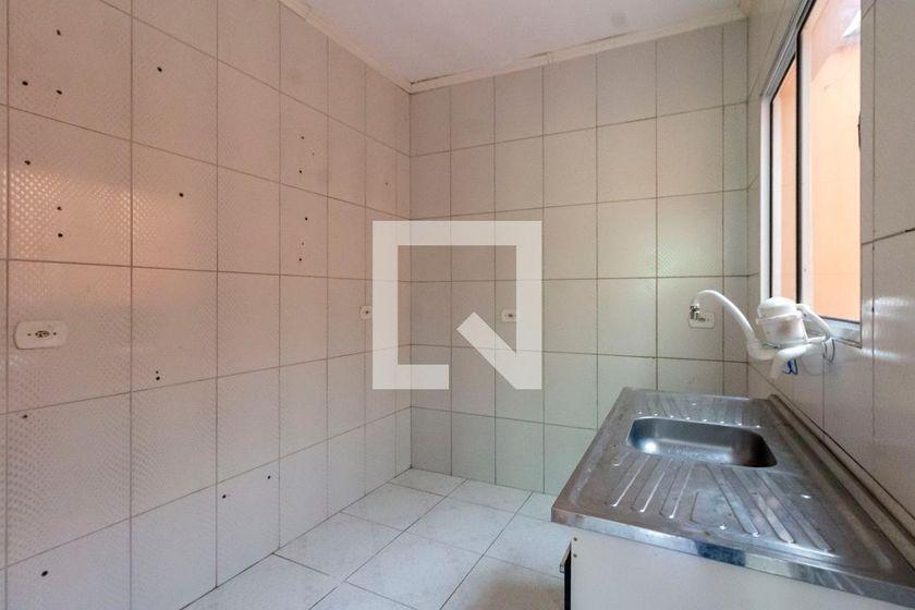 Casa à Venda – Itaquera, 2 Quartos, 80 m² – São Paulo