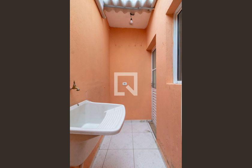Casa à Venda – Itaquera, 2 Quartos, 80 m² – São Paulo