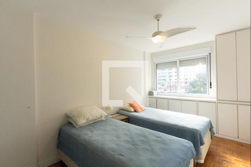 Apartamento à Venda – Itaim Bibi, 3 Quartos, 152 m² – São Paulo