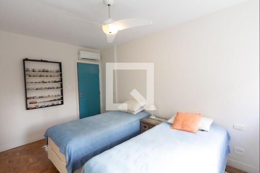 Apartamento à Venda – Itaim Bibi, 3 Quartos, 152 m² – São Paulo