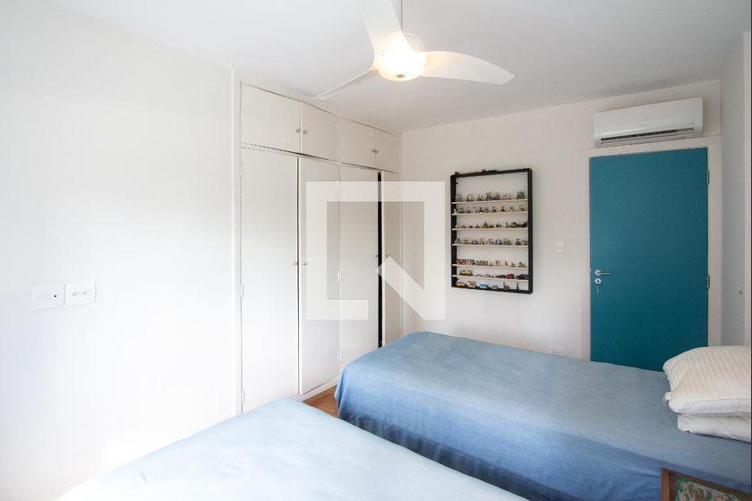 Apartamento à Venda – Itaim Bibi, 3 Quartos, 152 m² – São Paulo
