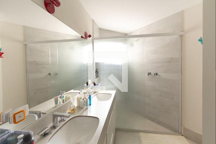 Apartamento à Venda – Itaim Bibi, 3 Quartos, 152 m² – São Paulo
