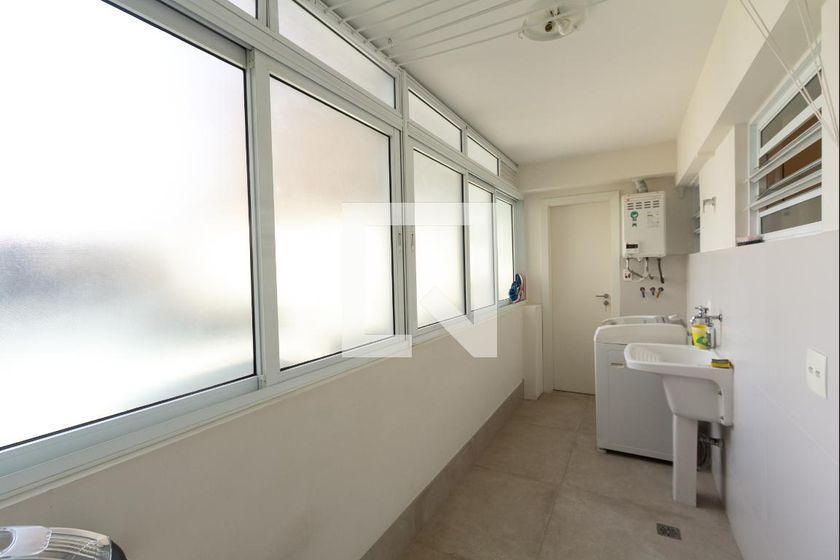 Apartamento à Venda – Itaim Bibi, 3 Quartos, 152 m² – São Paulo
