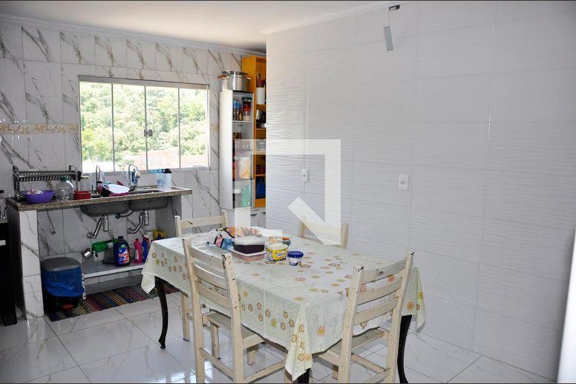Casa à Venda – Jardim Peri, 3 Quartos, 65 m² – São Paulo