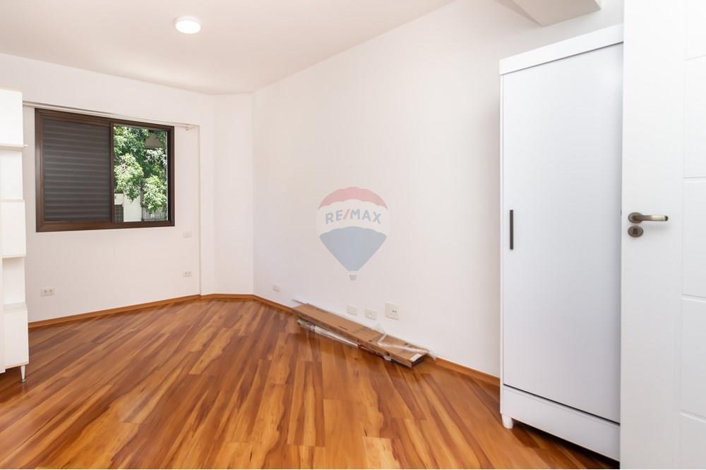 Apartamento em Moema