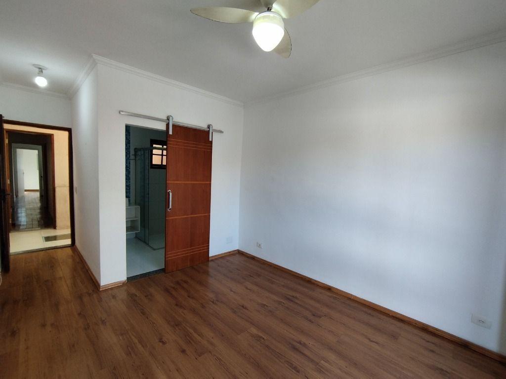 Sobrado a venda com 3 quartos sendo 1 suíte no Jd Esther/Butantã
