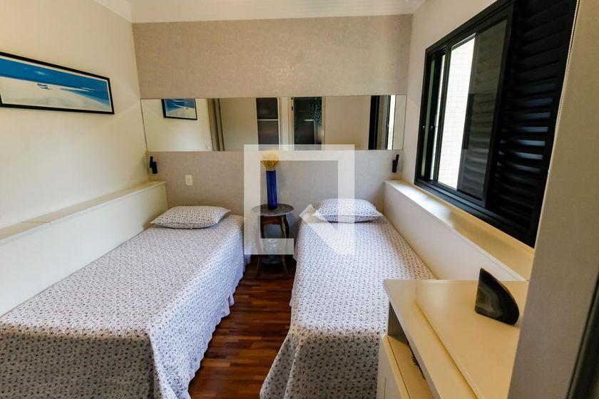 Apartamento à Venda – Panamby, 5 Quartos, 220 m² – São Paulo
