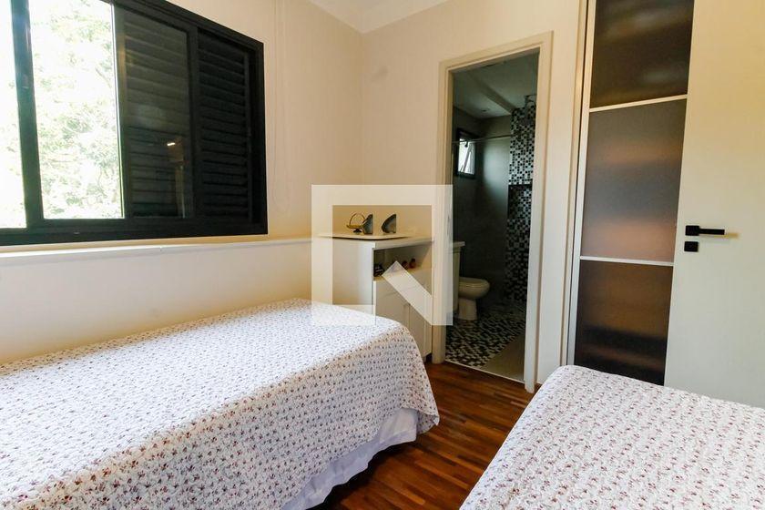Apartamento à Venda – Panamby, 5 Quartos, 220 m² – São Paulo