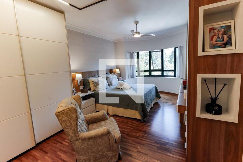 Apartamento à Venda – Panamby, 5 Quartos, 220 m² – São Paulo