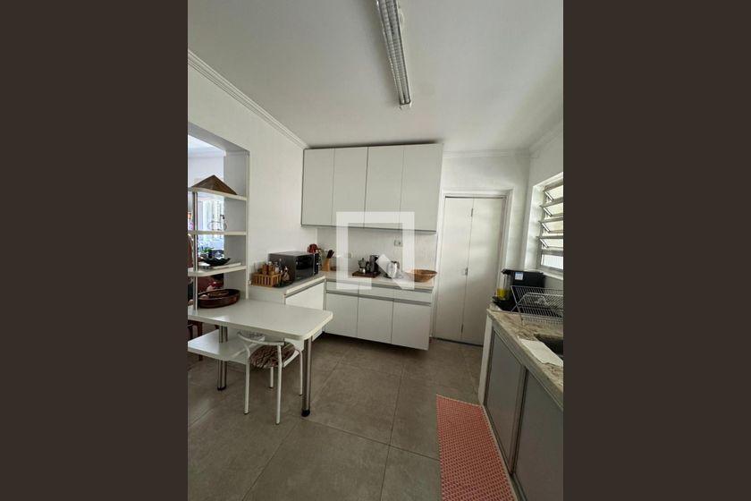 Casa à Venda – Chácara Inglesa, 3 Quartos, 111 m² – São Paulo