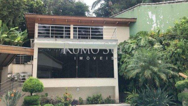Casa à venda – no Jardim Marajoara
