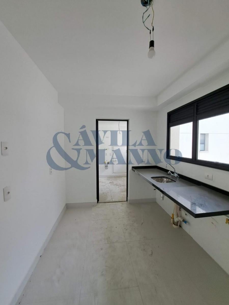 Cobertura de Luxo na Mooca: 3 Quartos, 3 Suítes, 7 Banheiros, 283m² – São Paulo