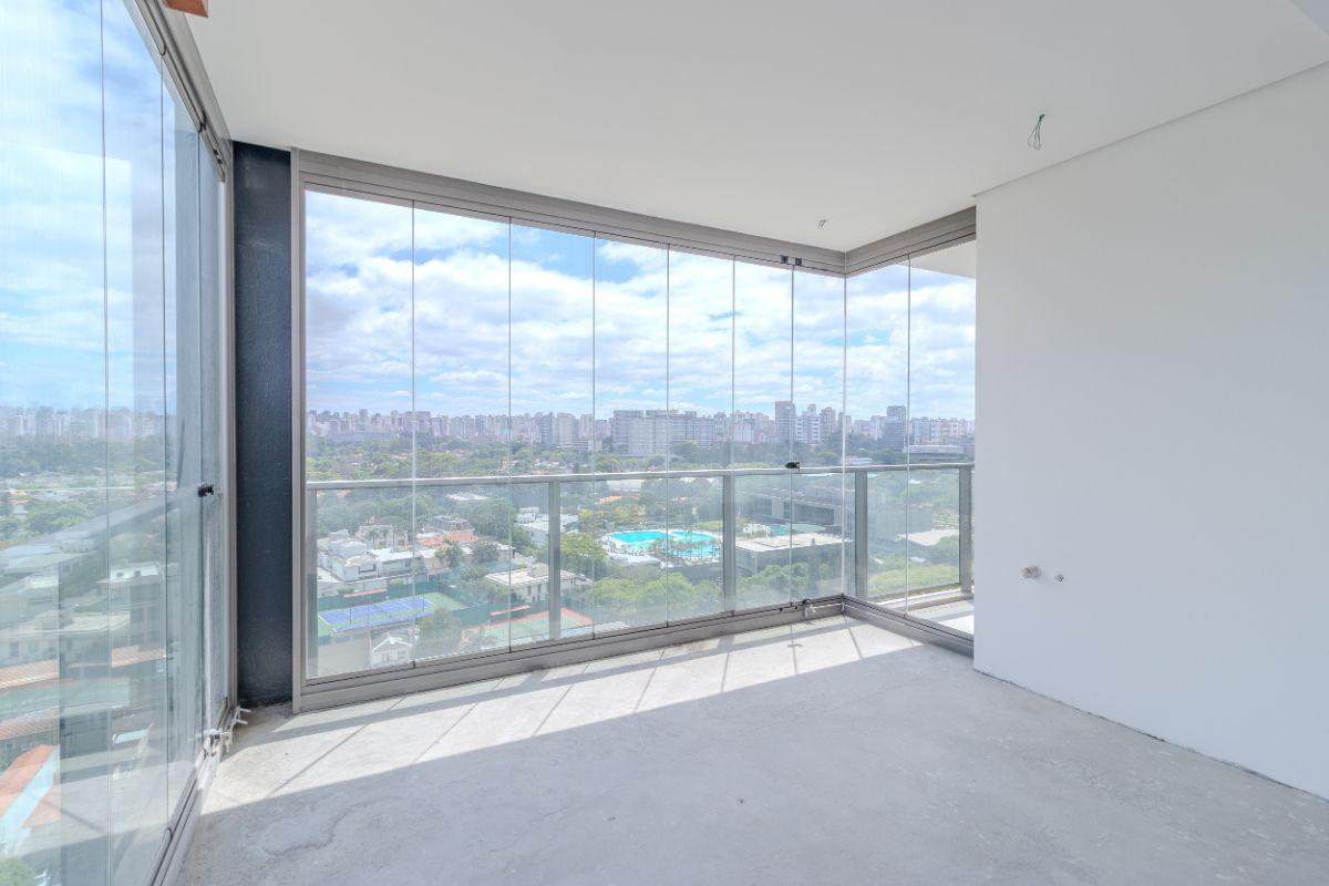 Cobertura Duplex no Condomínio Atelier 83 – Sofisticação e Espaço em Localização Privilegiada