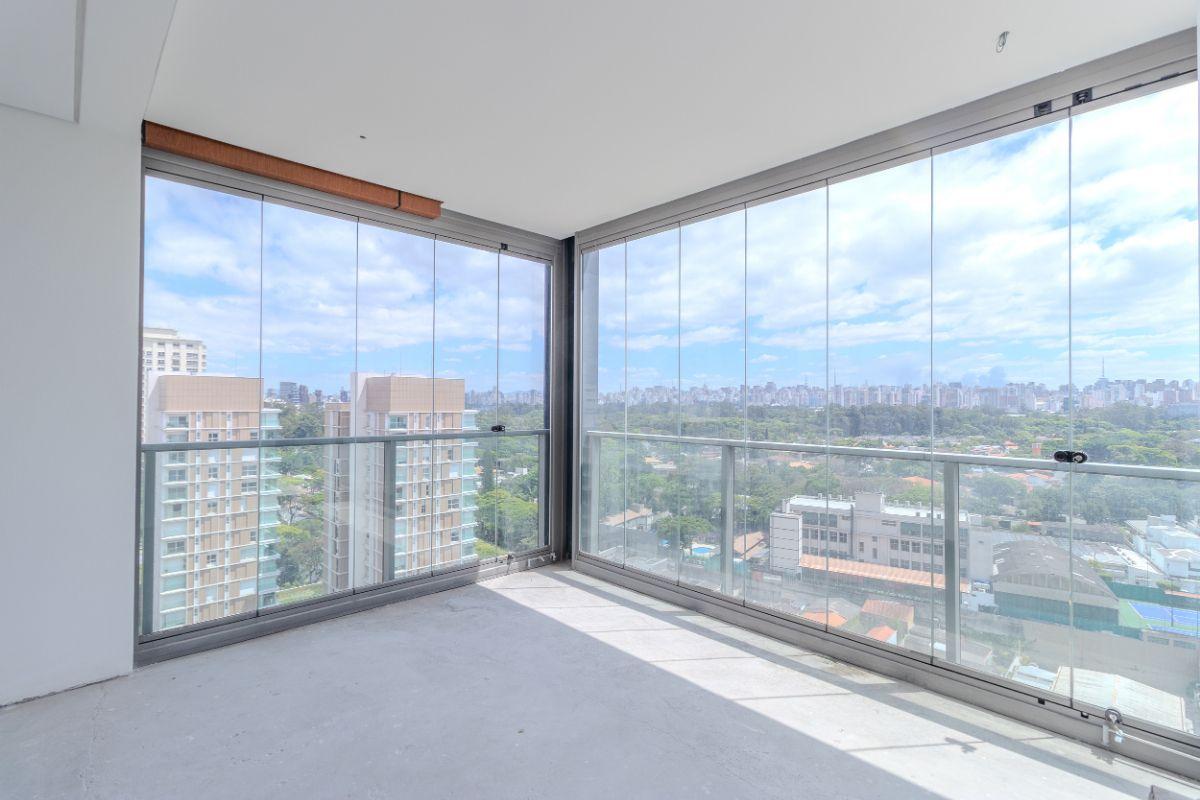 Cobertura Duplex no Condomínio Atelier 83 – Sofisticação e Espaço em Localização Privilegiada