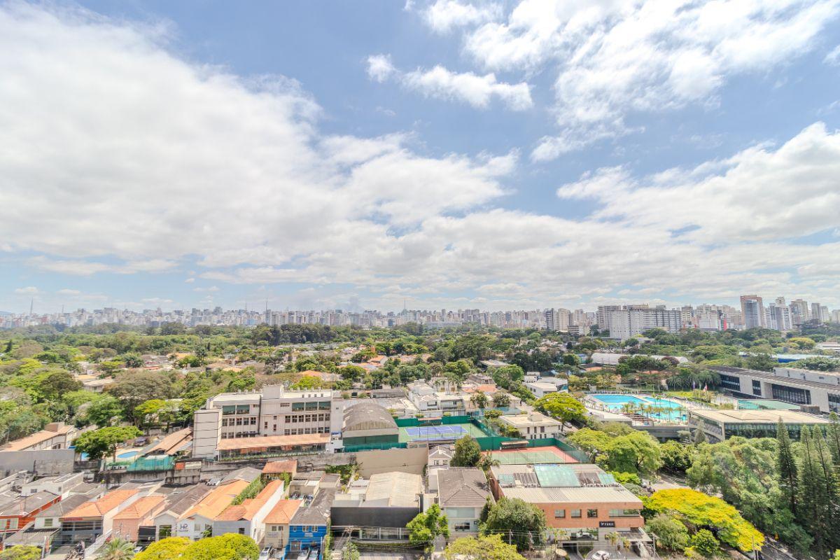 Cobertura Duplex no Condomínio Atelier 83 – Sofisticação e Espaço em Localização Privilegiada