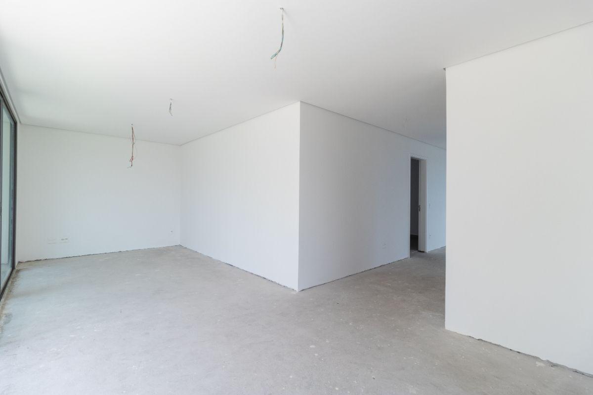Cobertura Duplex no Condomínio Atelier 83 – Sofisticação e Espaço em Localização Privilegiada