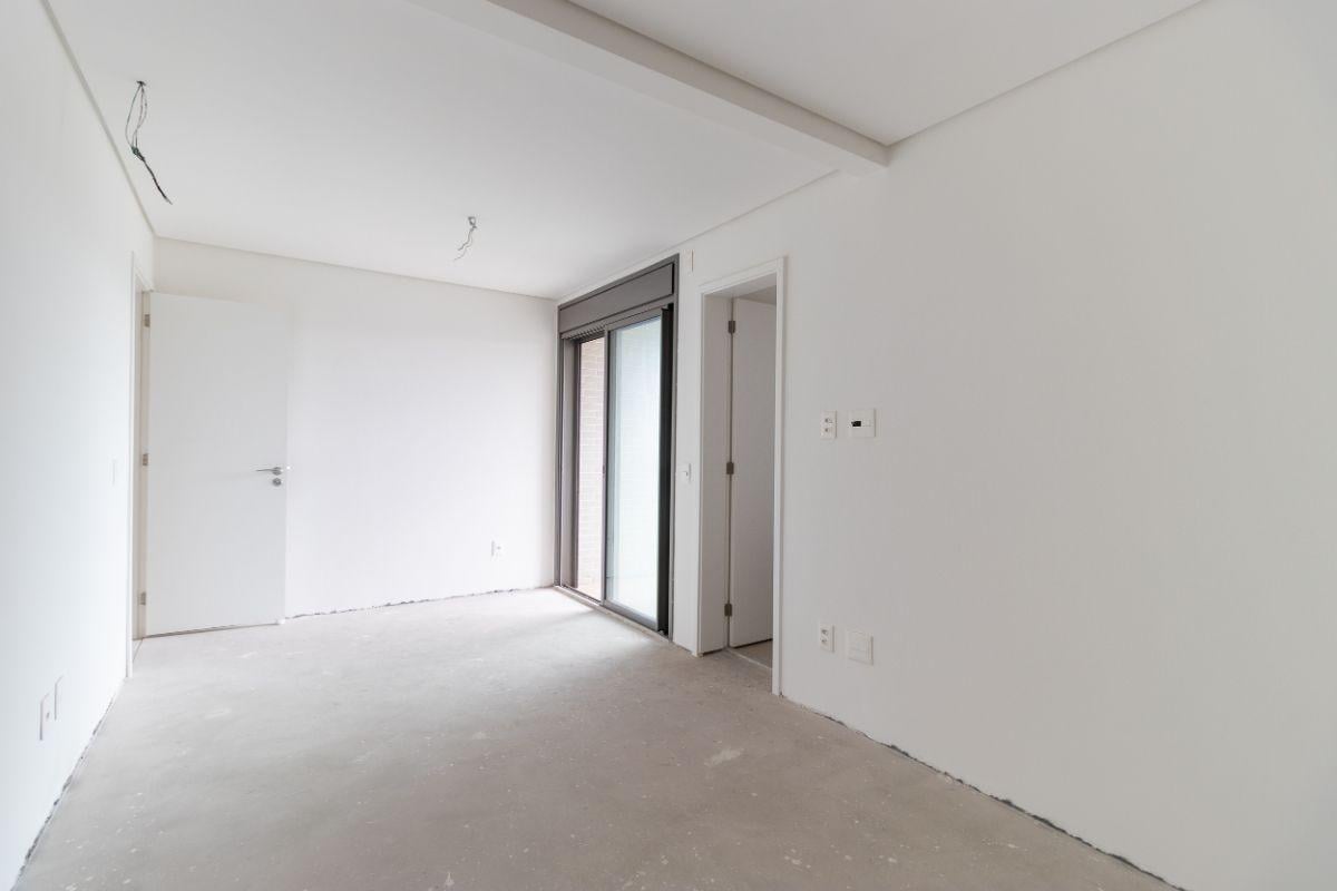 Cobertura Duplex no Condomínio Atelier 83 – Sofisticação e Espaço em Localização Privilegiada