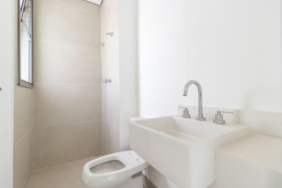 Cobertura Duplex no Condomínio Atelier 83 – Sofisticação e Espaço em Localização Privilegiada