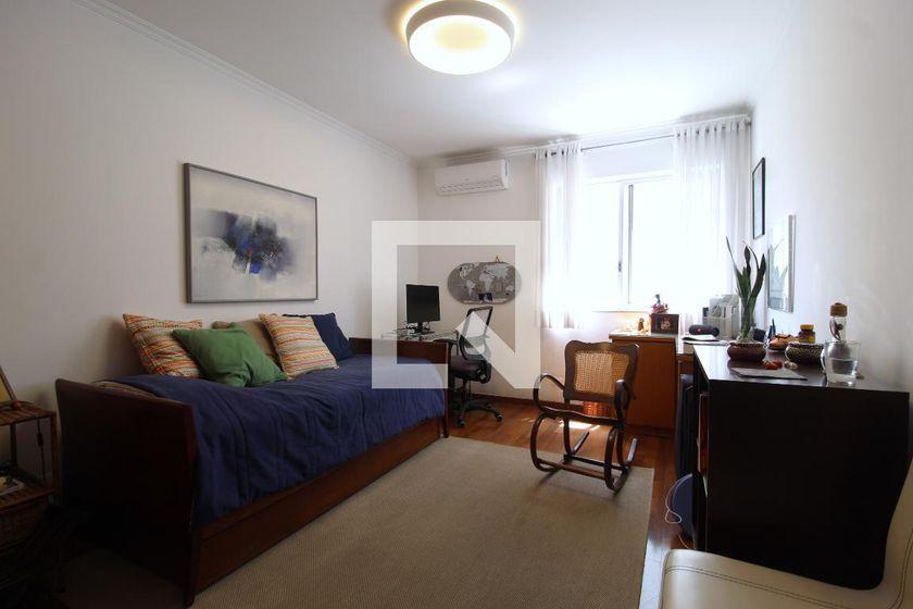 Apartamento à Venda – Itaim Bibi, 4 Quartos, 227 m² – São Paulo