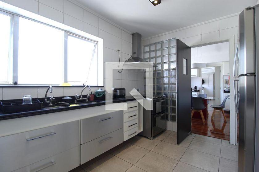 Apartamento à Venda – Itaim Bibi, 4 Quartos, 227 m² – São Paulo