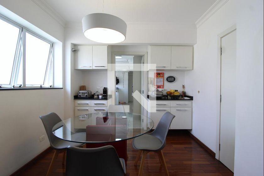 Apartamento à Venda – Itaim Bibi, 4 Quartos, 227 m² – São Paulo