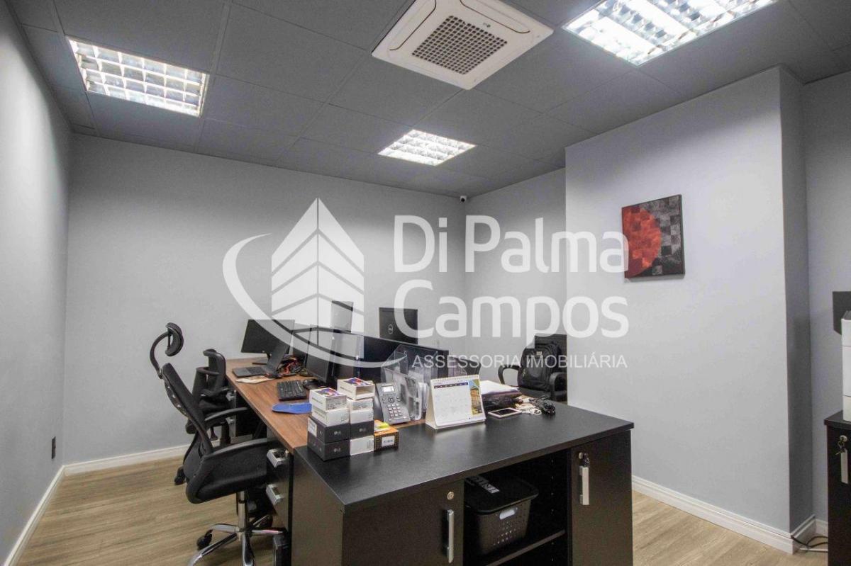 Laje corporativa com 578 m², andar inteiro e 10 vagas próxima à Avenida Paulista e MASP