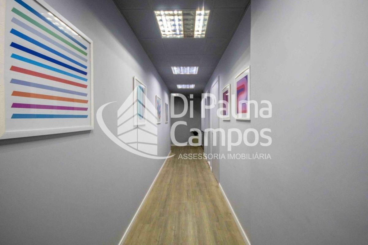 Laje corporativa com 578 m², andar inteiro e 10 vagas próxima à Avenida Paulista e MASP