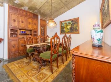 Confortável casa tipo para venda em Campo Belo com 5 quartos, sendo 4 suítes, 324.72m² – remaxincorp