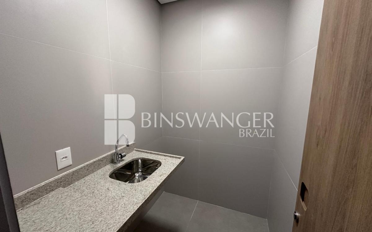 Conjunto Comercial de 935m² para á Locação – Pinheiros