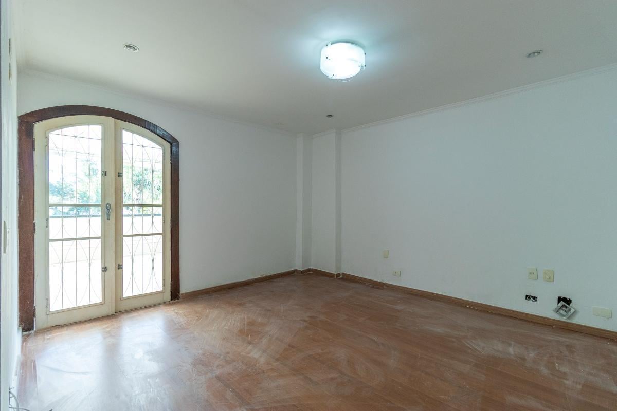 Casa no condomínio Condomínio Arcobaleno para venda com 5 quartos, sendo 3 suítes, 366.6m² – therema