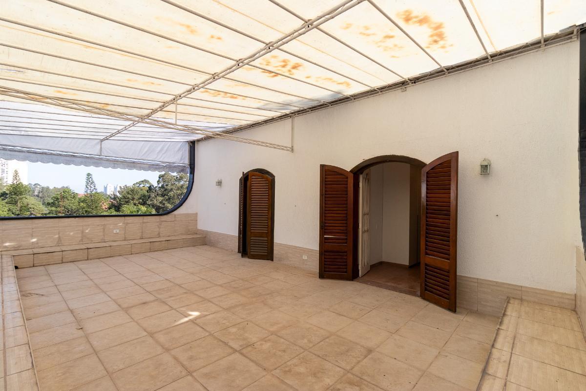 Casa no condomínio Condomínio Arcobaleno para venda com 5 quartos, sendo 3 suítes, 366.6m² – therema