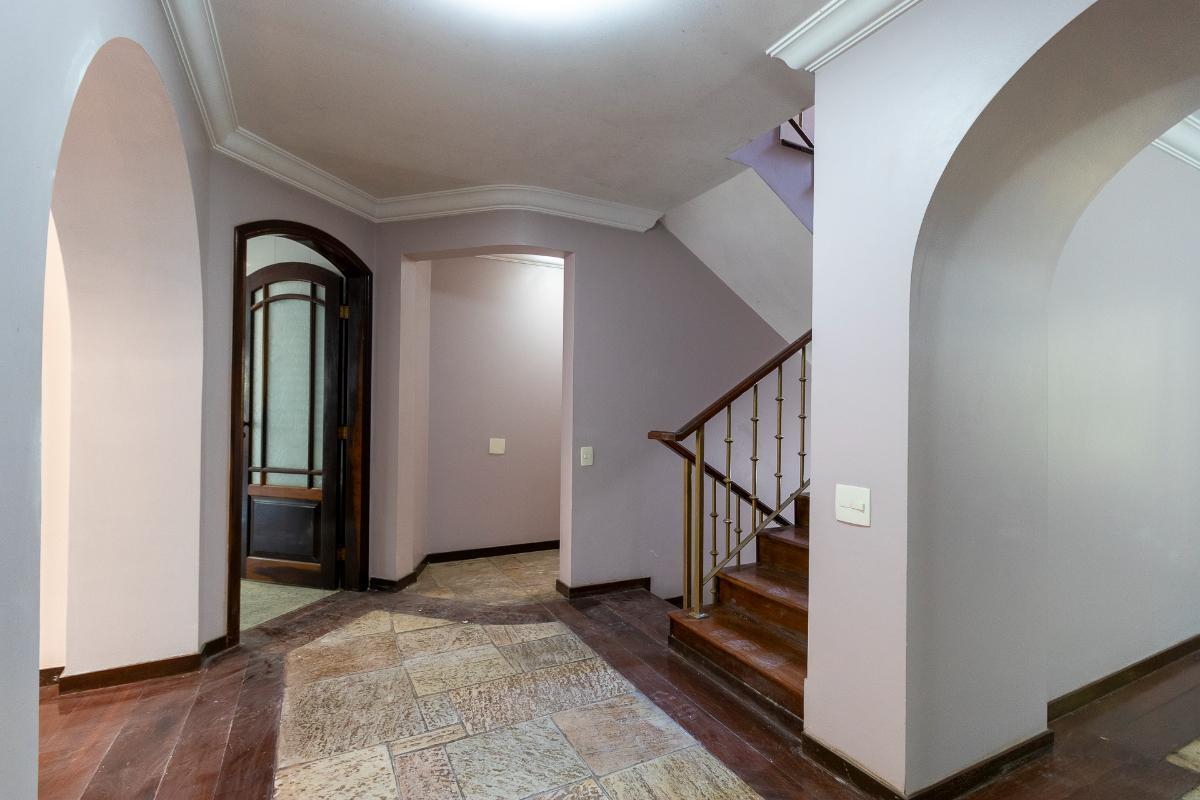 Casa no condomínio Condomínio Arcobaleno para venda com 5 quartos, sendo 3 suítes, 366.6m² – therema