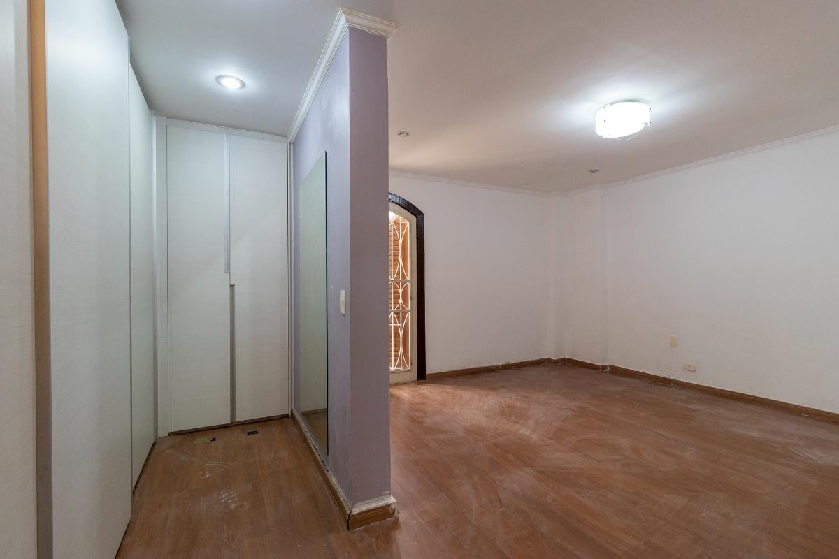 Casa no condomínio Condomínio Arcobaleno para venda com 5 quartos, sendo 3 suítes, 366.6m² – therema
