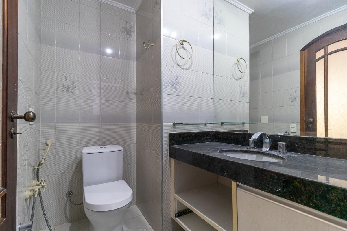 Casa no condomínio Condomínio Arcobaleno para venda com 5 quartos, sendo 3 suítes, 366.6m² – therema
