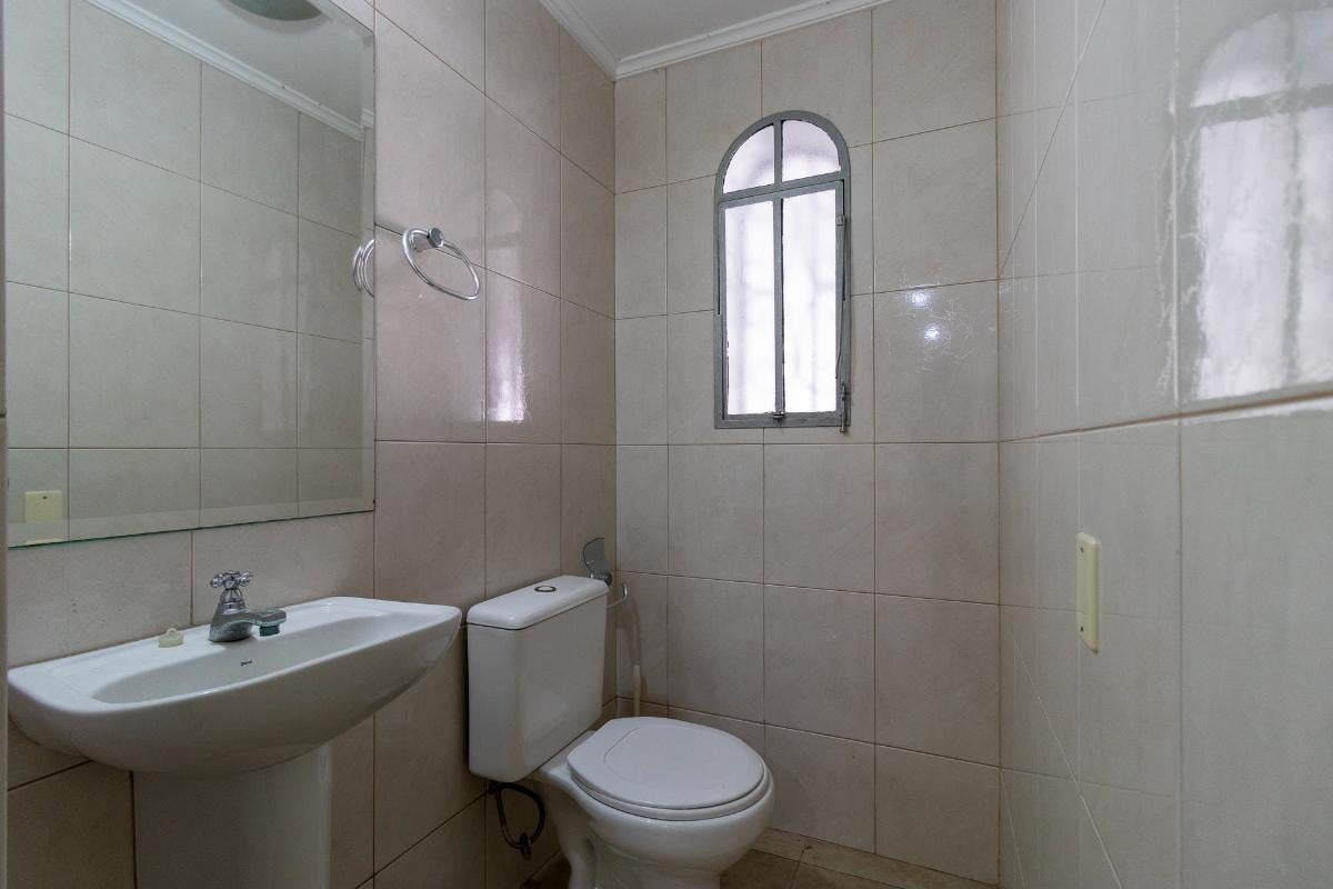 Casa no condomínio Condomínio Arcobaleno para venda com 5 quartos, sendo 3 suítes, 366.6m² – therema