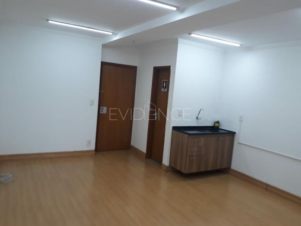 Sala Comercial para locação ao lado do Metrô Carrão.