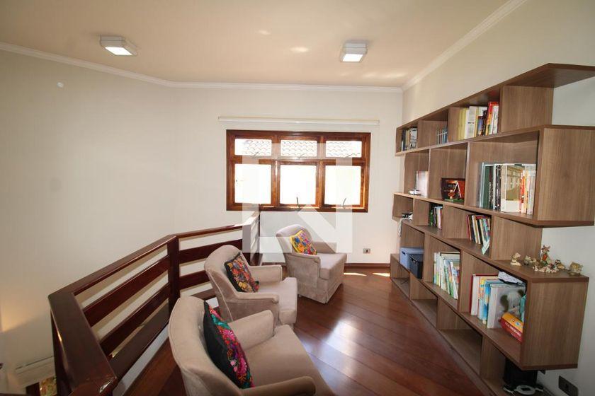 Casa à Venda – Água Fria, 6 Quartos, 388 m² – São Paulo