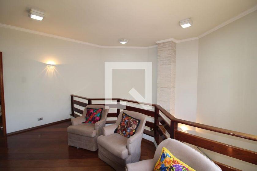 Casa à Venda – Água Fria, 6 Quartos, 388 m² – São Paulo
