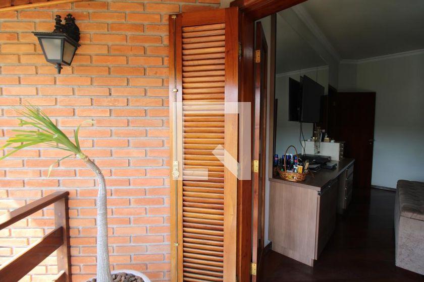 Casa à Venda – Água Fria, 6 Quartos, 388 m² – São Paulo