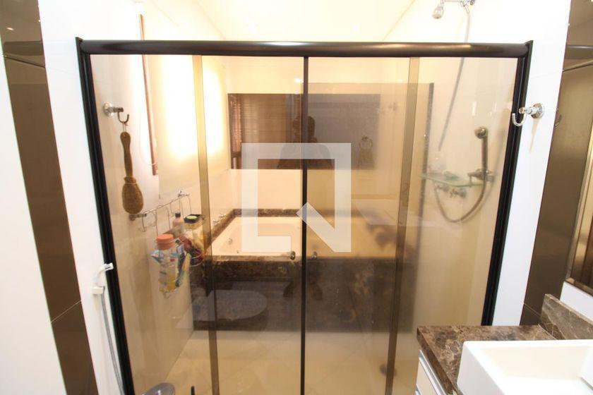 Casa à Venda – Água Fria, 6 Quartos, 388 m² – São Paulo