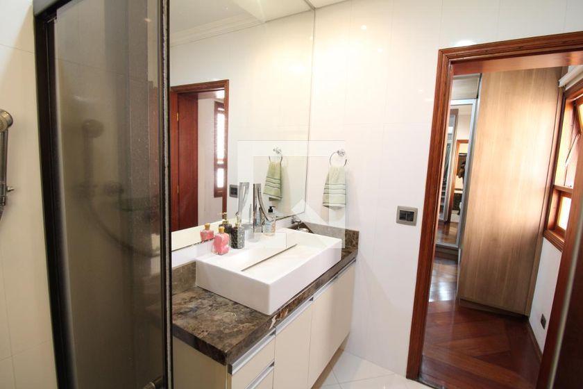 Casa à Venda – Água Fria, 6 Quartos, 388 m² – São Paulo