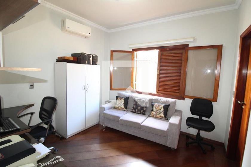 Casa à Venda – Água Fria, 6 Quartos, 388 m² – São Paulo