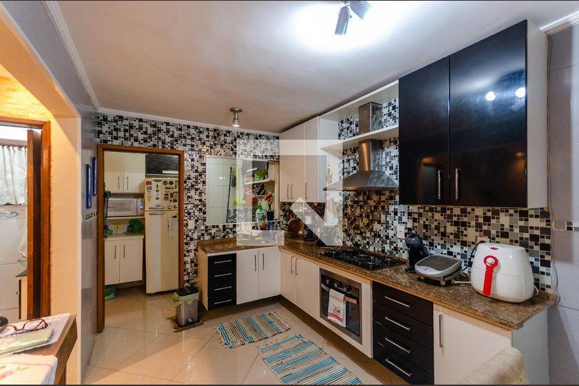 Casa à Venda – Piqueri, 2 Quartos, 110 m² – São Paulo