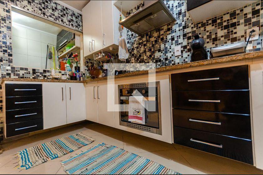 Casa à Venda – Piqueri, 2 Quartos, 110 m² – São Paulo