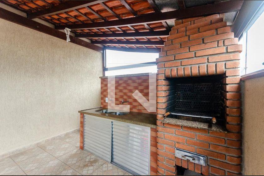 Casa à Venda – Piqueri, 2 Quartos, 110 m² – São Paulo