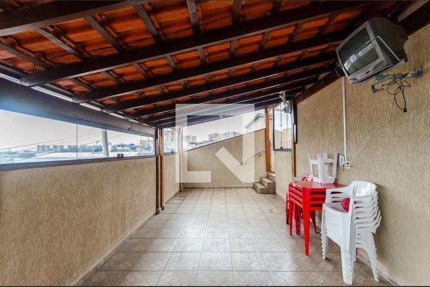 Casa à Venda – Piqueri, 2 Quartos, 110 m² – São Paulo