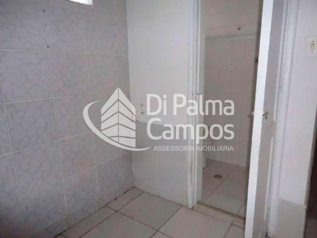 Casa no bairro Saúde com 5 quartos, quintal e fácil acesso ao metrô
